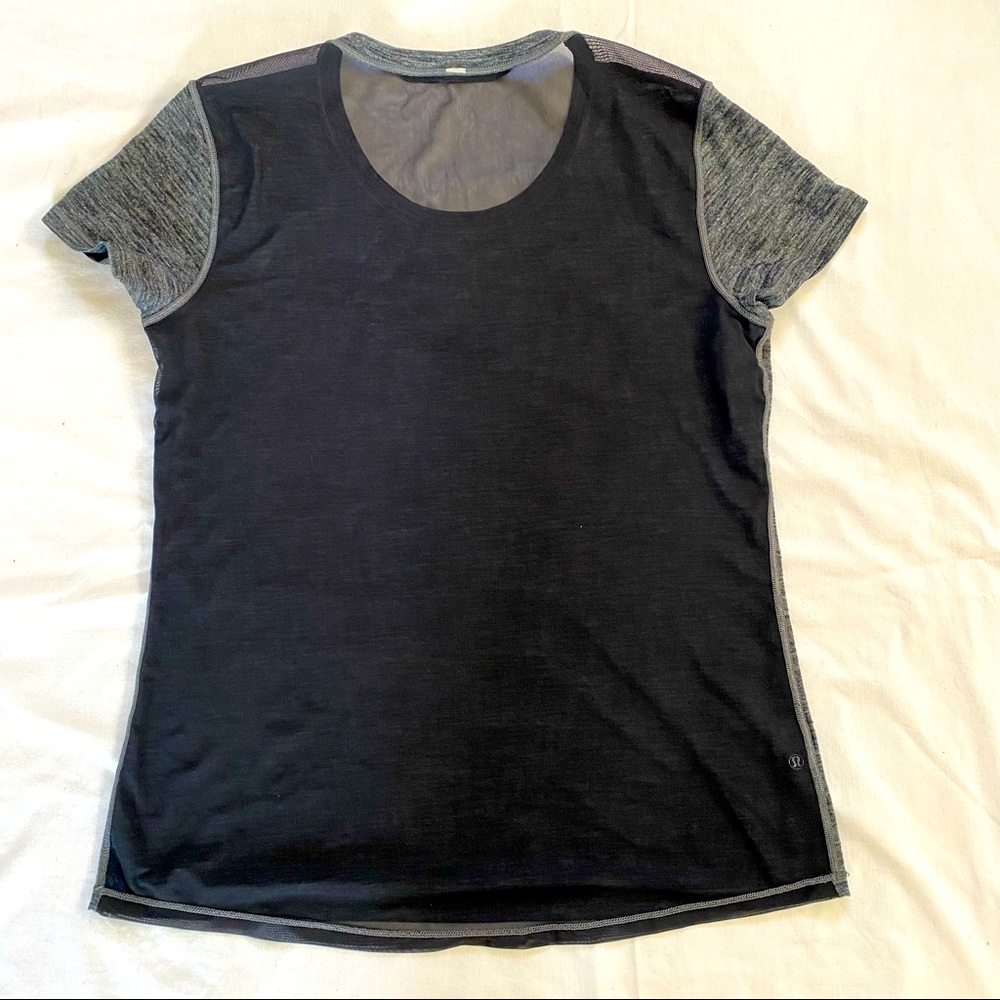 LuluLemon Mesh back Tee woman 10